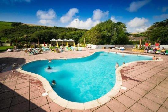 Newquay Bay Resort - Summer Days 135 ภายนอก รูปภาพ